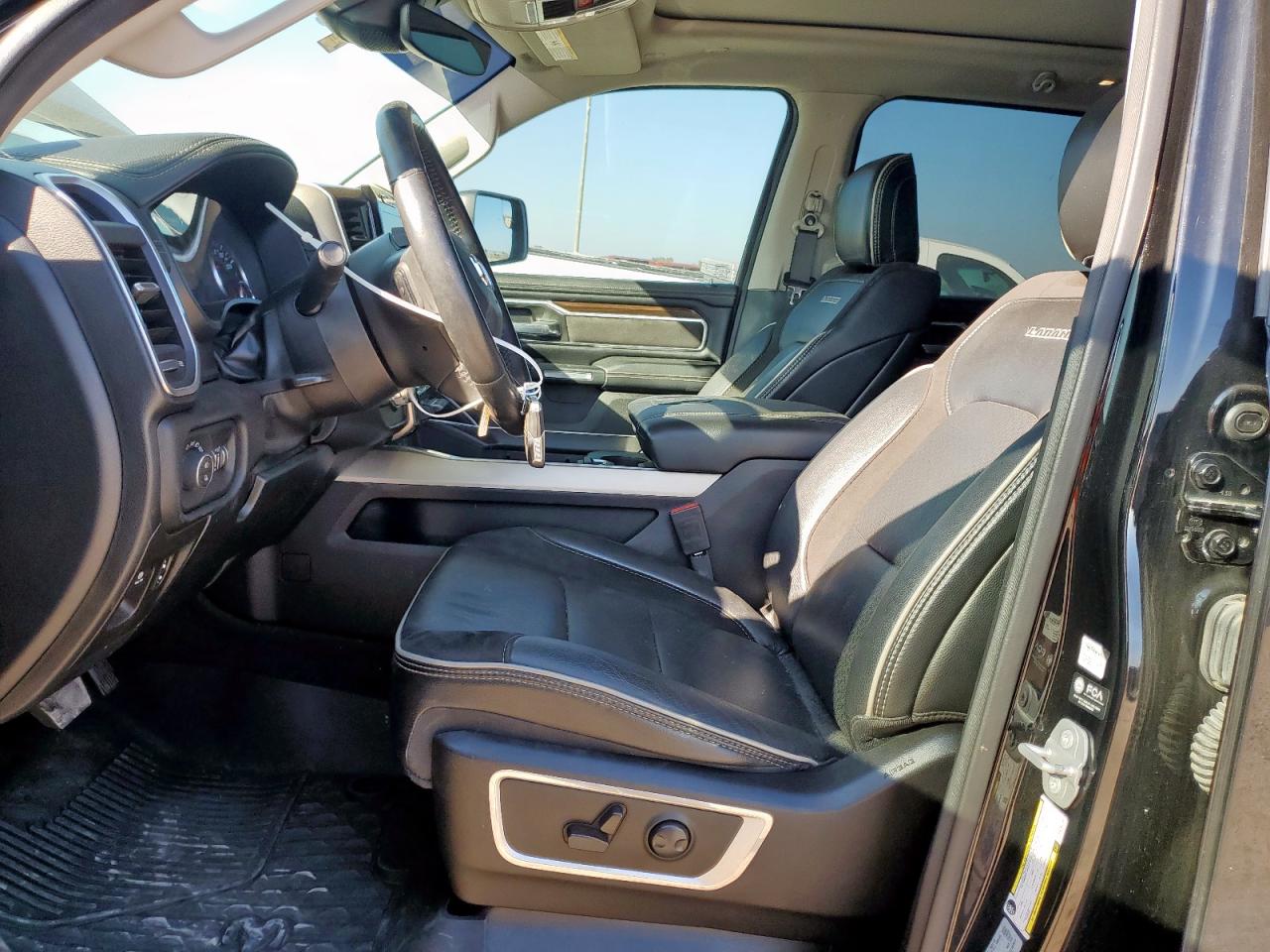 2022 Ram 1500 Laramie VIN: 1C6SRFJT8NN284750 Lot: 82381745