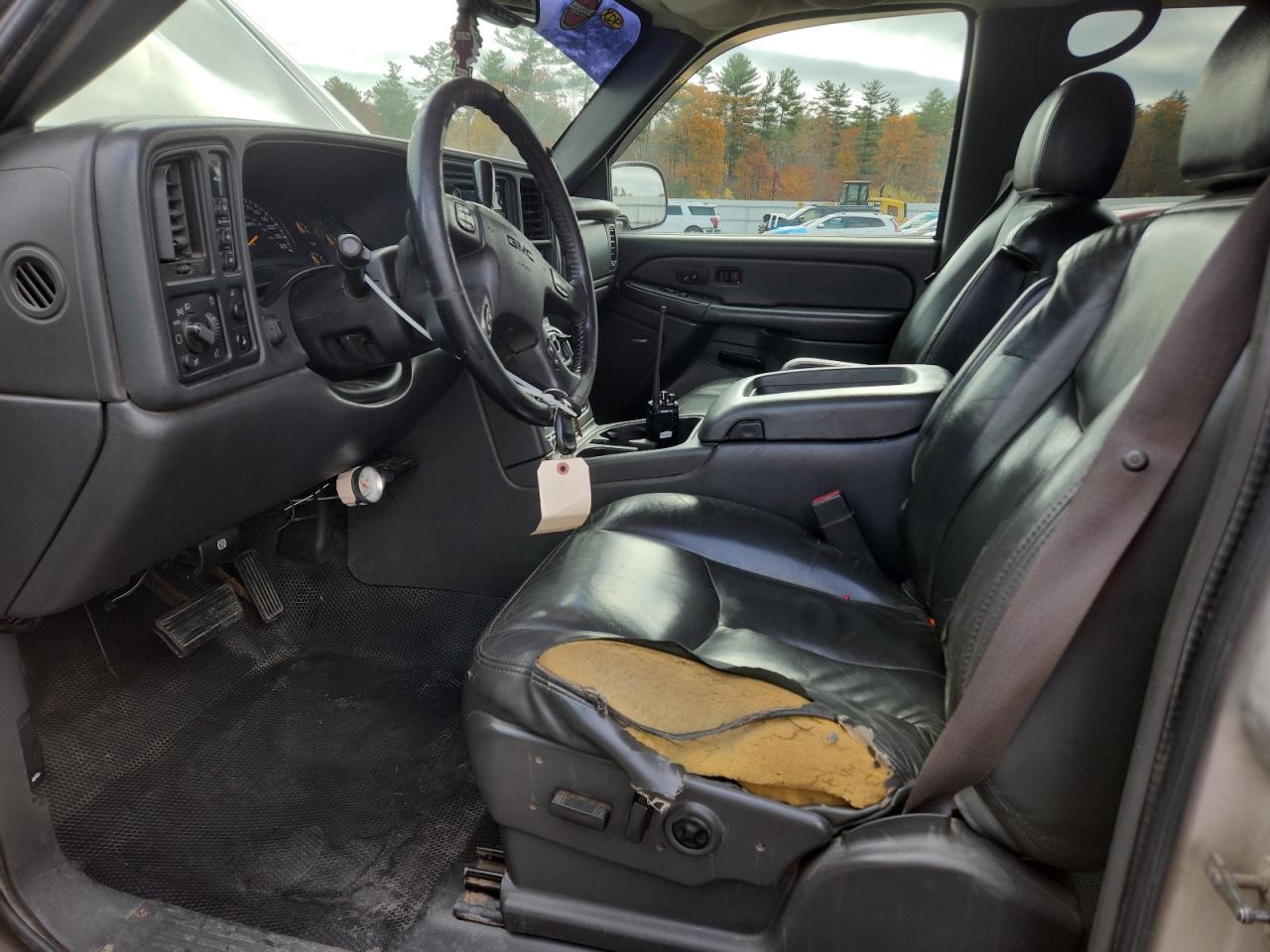 2005 GMC Sierra K2500 Heavy Duty VIN: 1GTHK23215F948689 Lot: 90541615