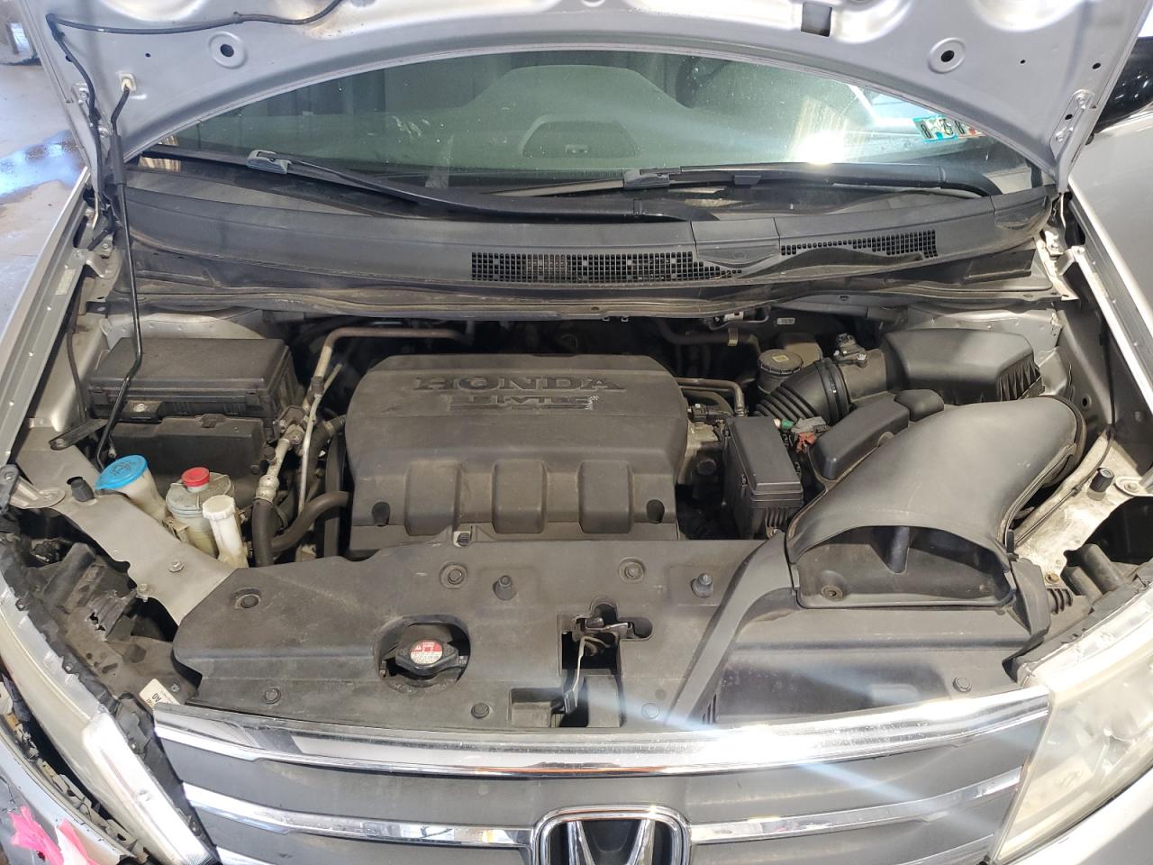 2012 Honda Odyssey Touring VIN: 5FNRL5H94CB108688 Lot: 83991905