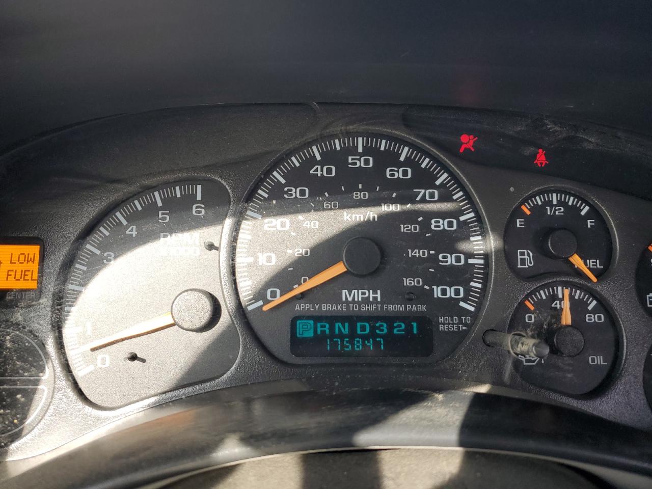 2002 Chevrolet Tahoe K1500 VIN: 1GNEK13ZX2J334511 Lot: 90374805