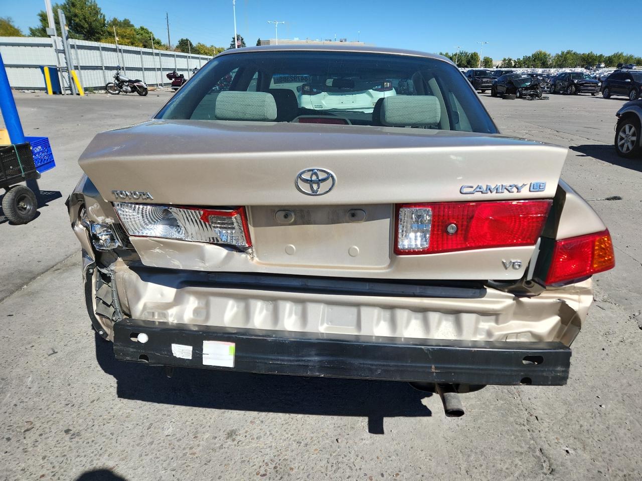 2000 Toyota Camry Le VIN: JT2BF28K0Y0252523 Lot: 84792385