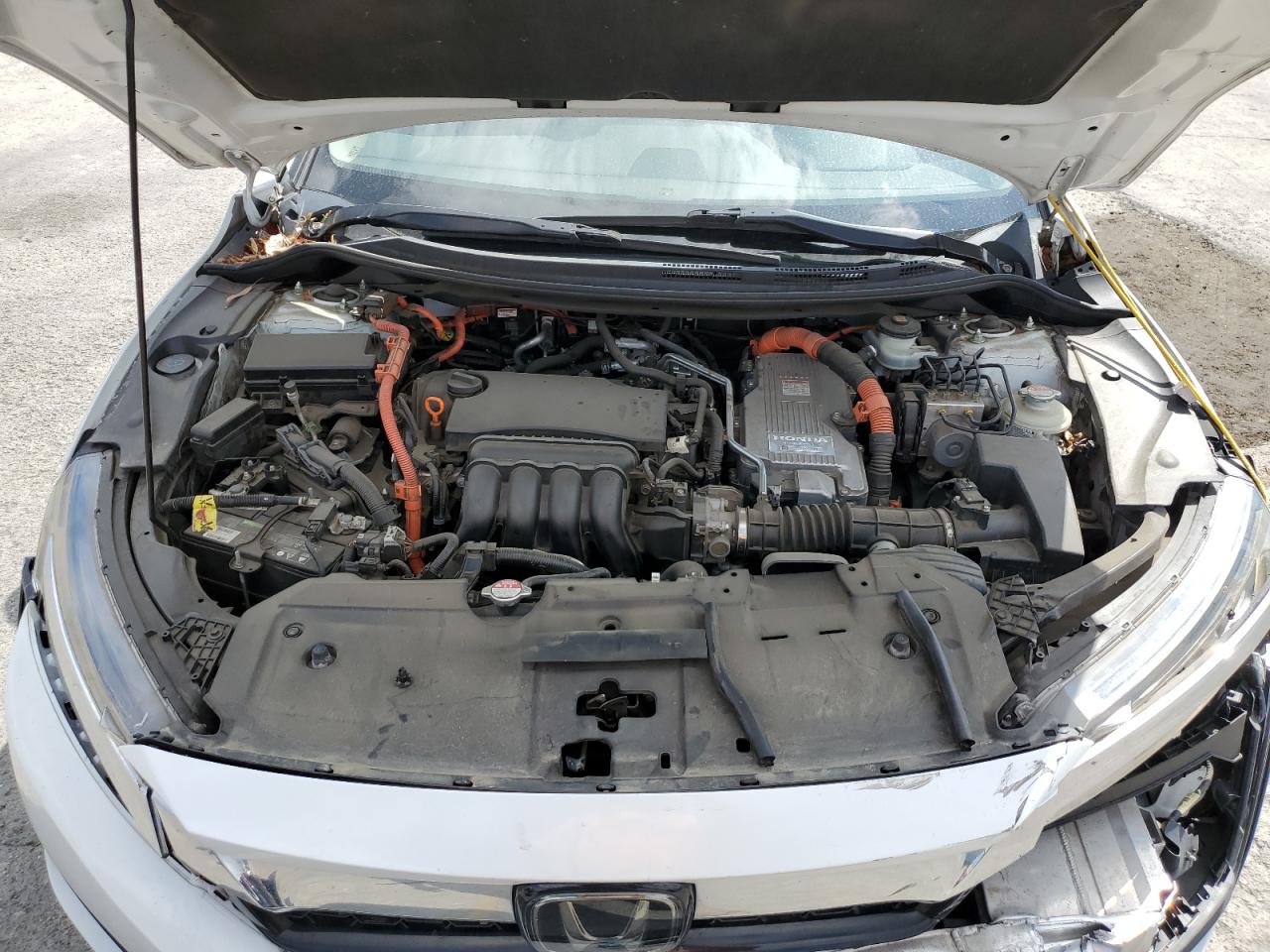 2018 Honda Clarity Touring VIN: JHMZC5F37JC008236 Lot: 85200295