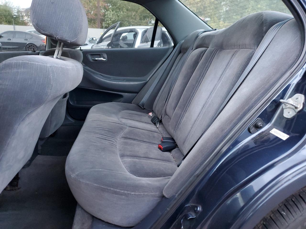 2000 Honda Accord Lx VIN: 1HGCG6652YA137124 Lot: 84577685