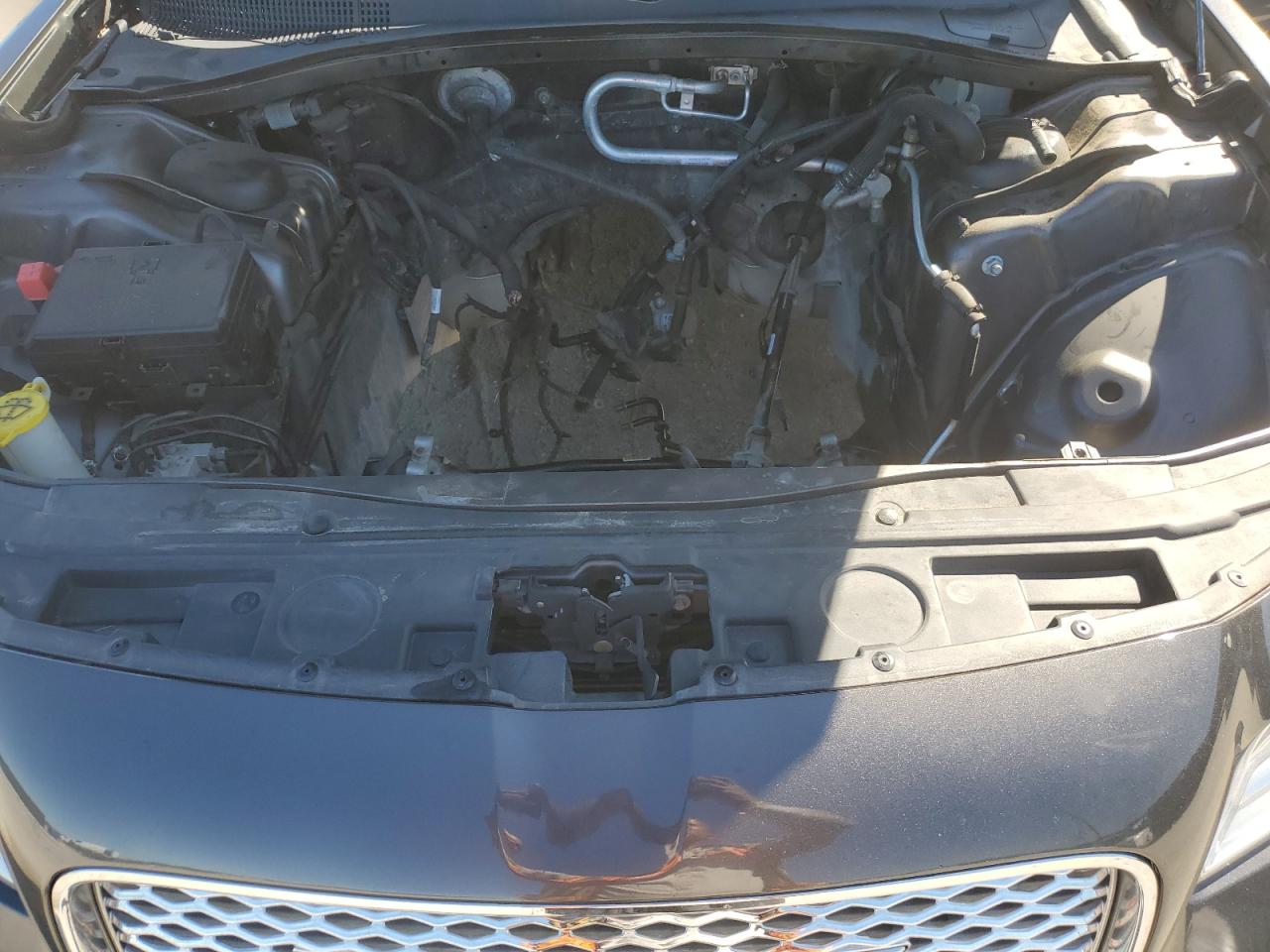 2019 Chrysler 300 Limited VIN: 2C3CCAEG0KH594821 Lot: 86301495