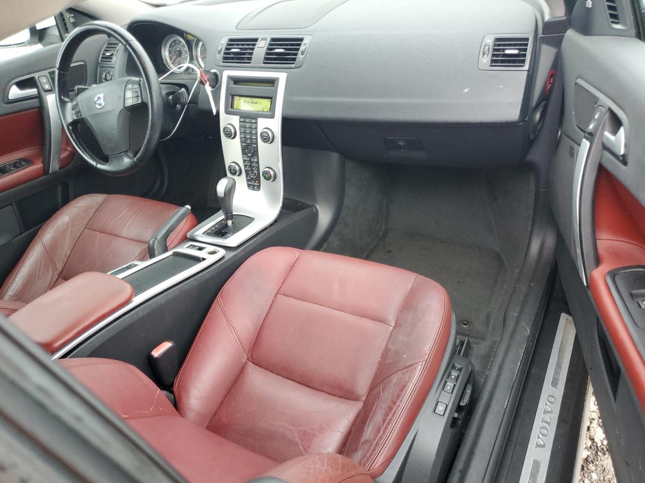 2012 Volvo C70 T5 VIN: YV1672MC1CJ125801 Lot: 85262095