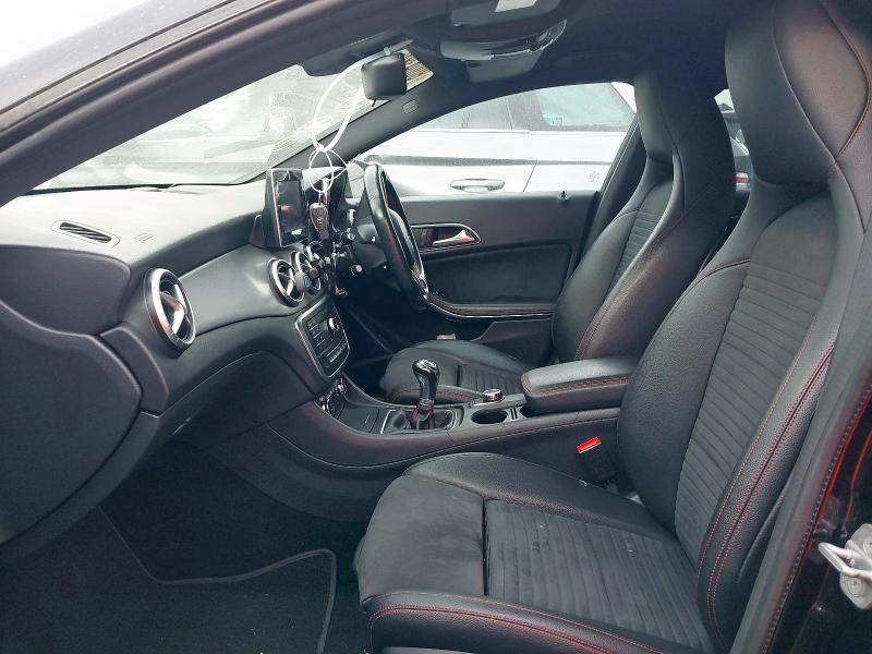 2016 MERCEDES-BENZ CLA 180 AMG SPORT 