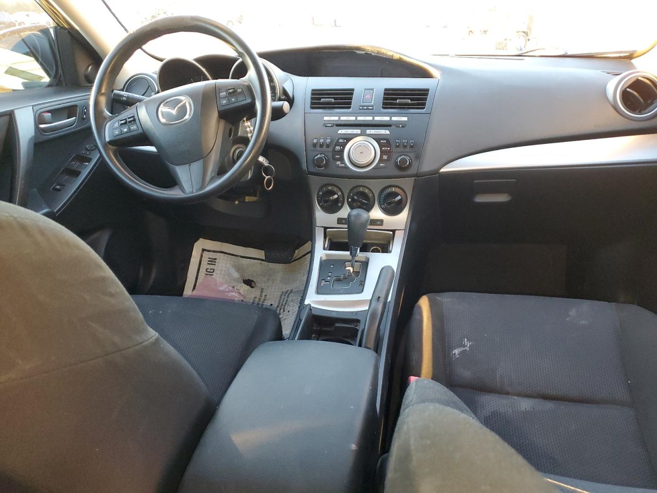 2011 Mazda 3 I VIN: 358887 Lot: 86063435