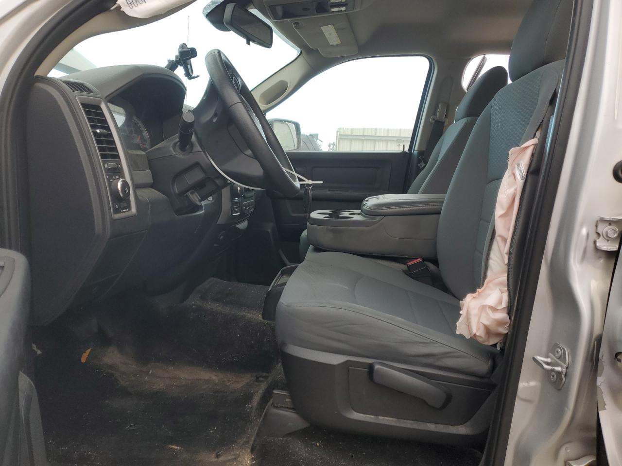 2015 Ram 1500 St VIN: 1C6RR7KT4FS774513 Lot: 90334255