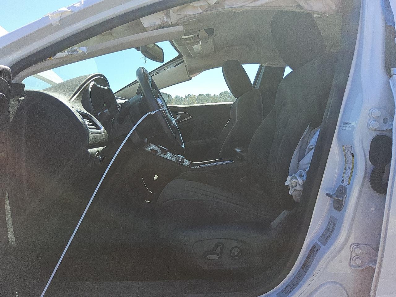 2015 Chrysler 200 Limited VIN: 1C3CCCAB1FN755700 Lot: 85109065