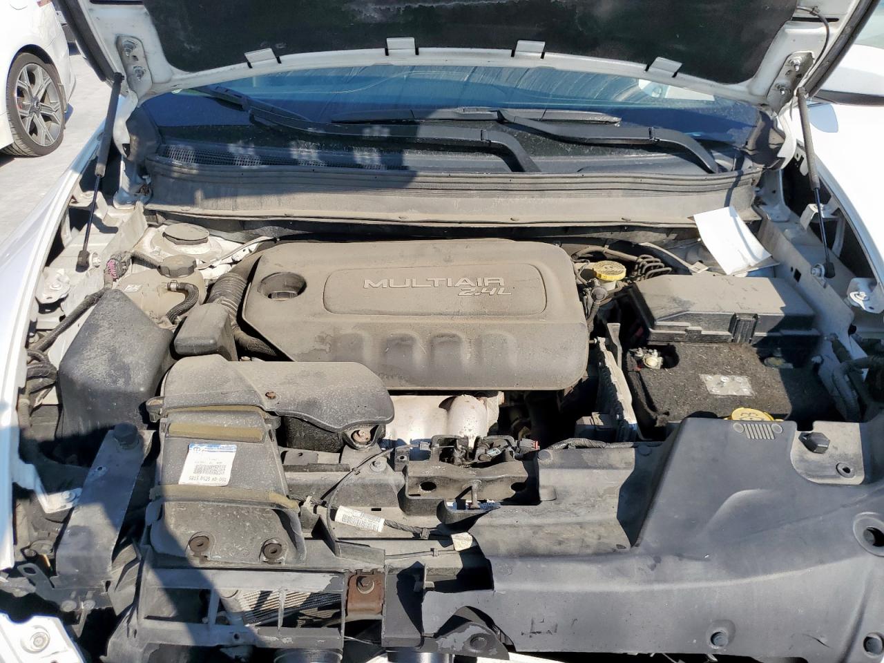 2018 Jeep Cherokee Latitude VIN: 1C4PJLCB5JD560715 Lot: 81867835