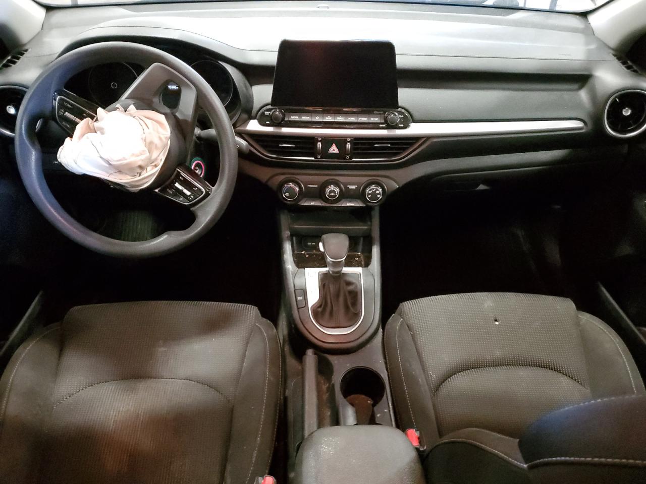 2021 Kia Forte Fe VIN: 3KPF24AD8ME407137 Lot: 85837575