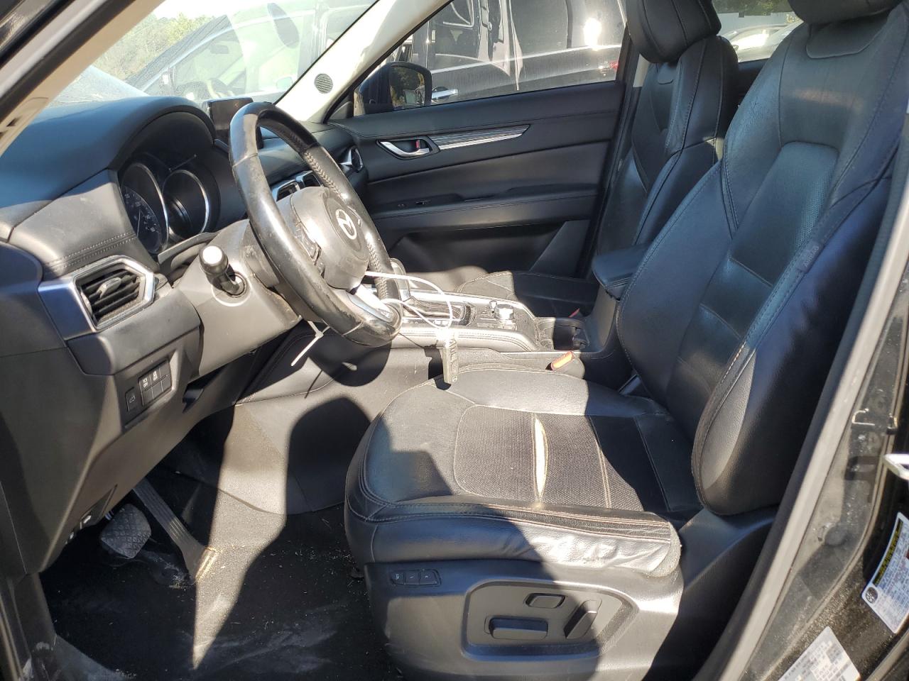 2017 Mazda Cx-5 Grand Touring VIN: JM3KFBDLXH0137697 Lot: 86822675