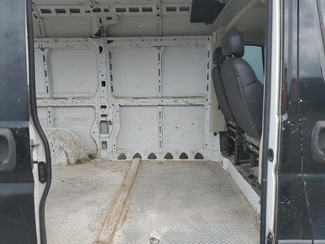 2016 Ram Promaster 1500 1500 High VIN: 3C6TRVBG0GE104832 Lot: 85128205