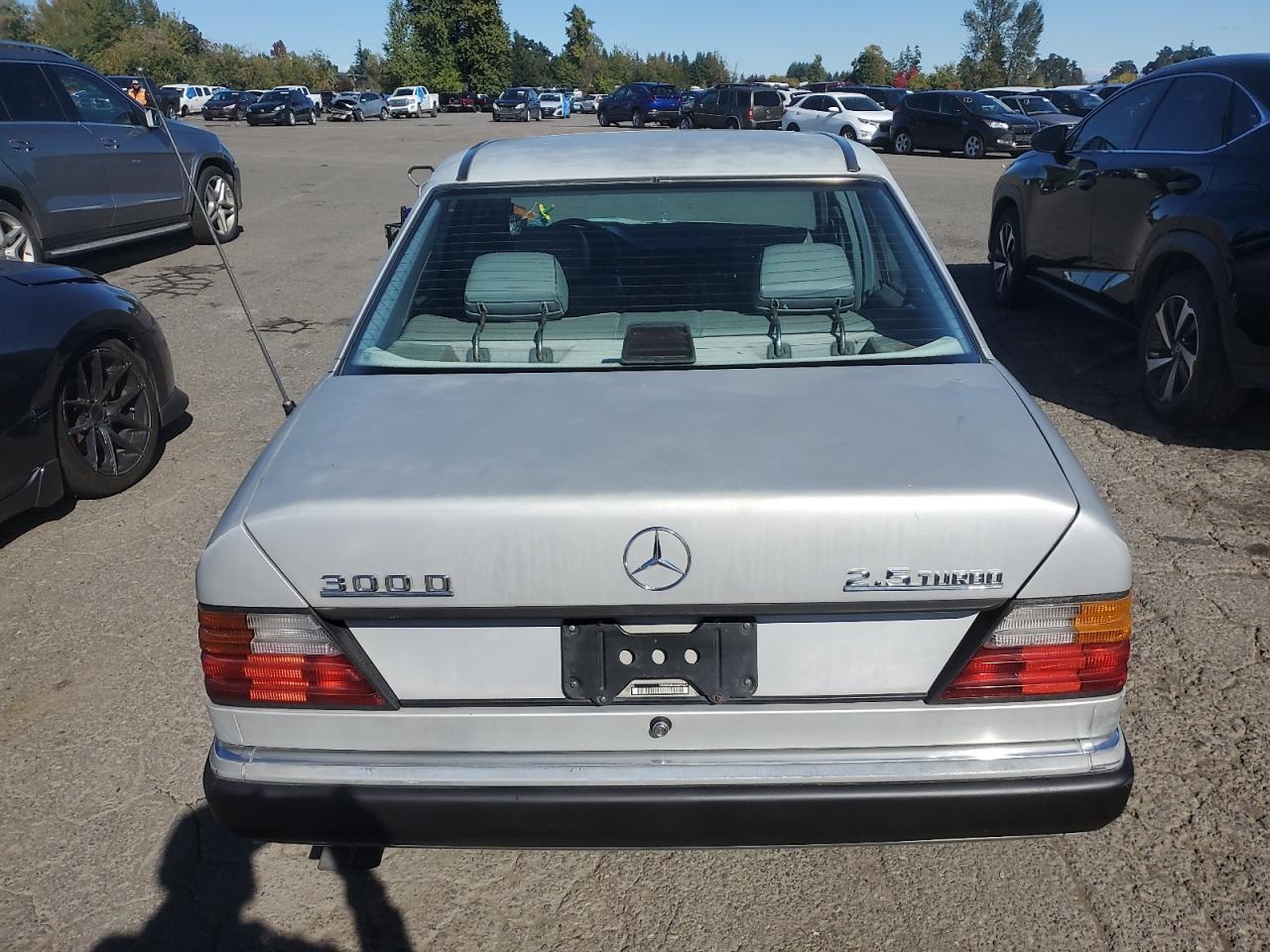 1990 Mercedes-Benz 300 D VIN: WDBEB28DXLB279354 Lot: 86501125