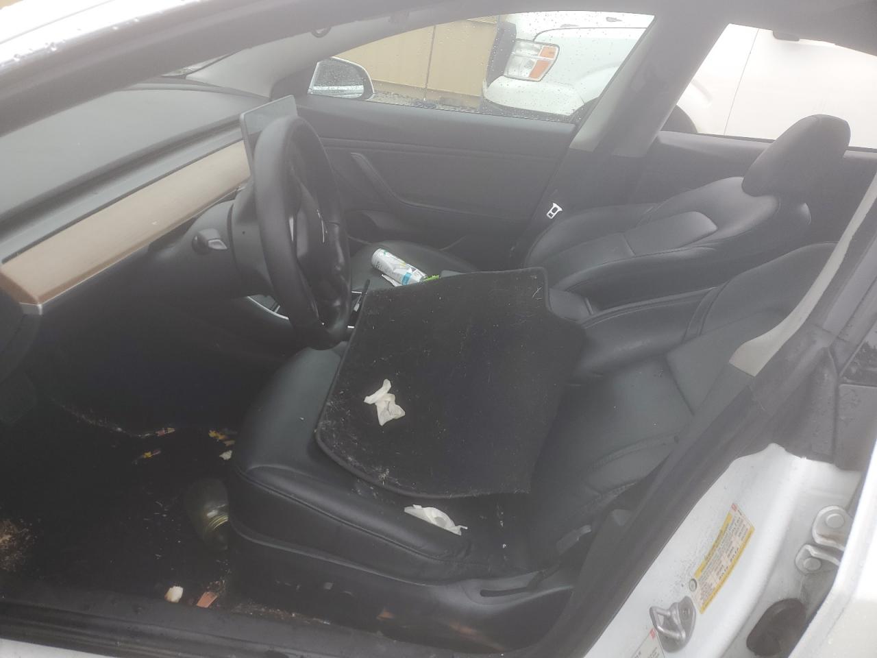 2018 Tesla Model 3 VIN: 5YJ3E1EB5JF181436 Lot: 89871685