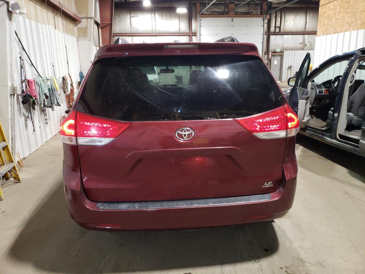 2011 Toyota Sienna Le VIN: 5TDJK3DC1BS026773 Lot: 86174195