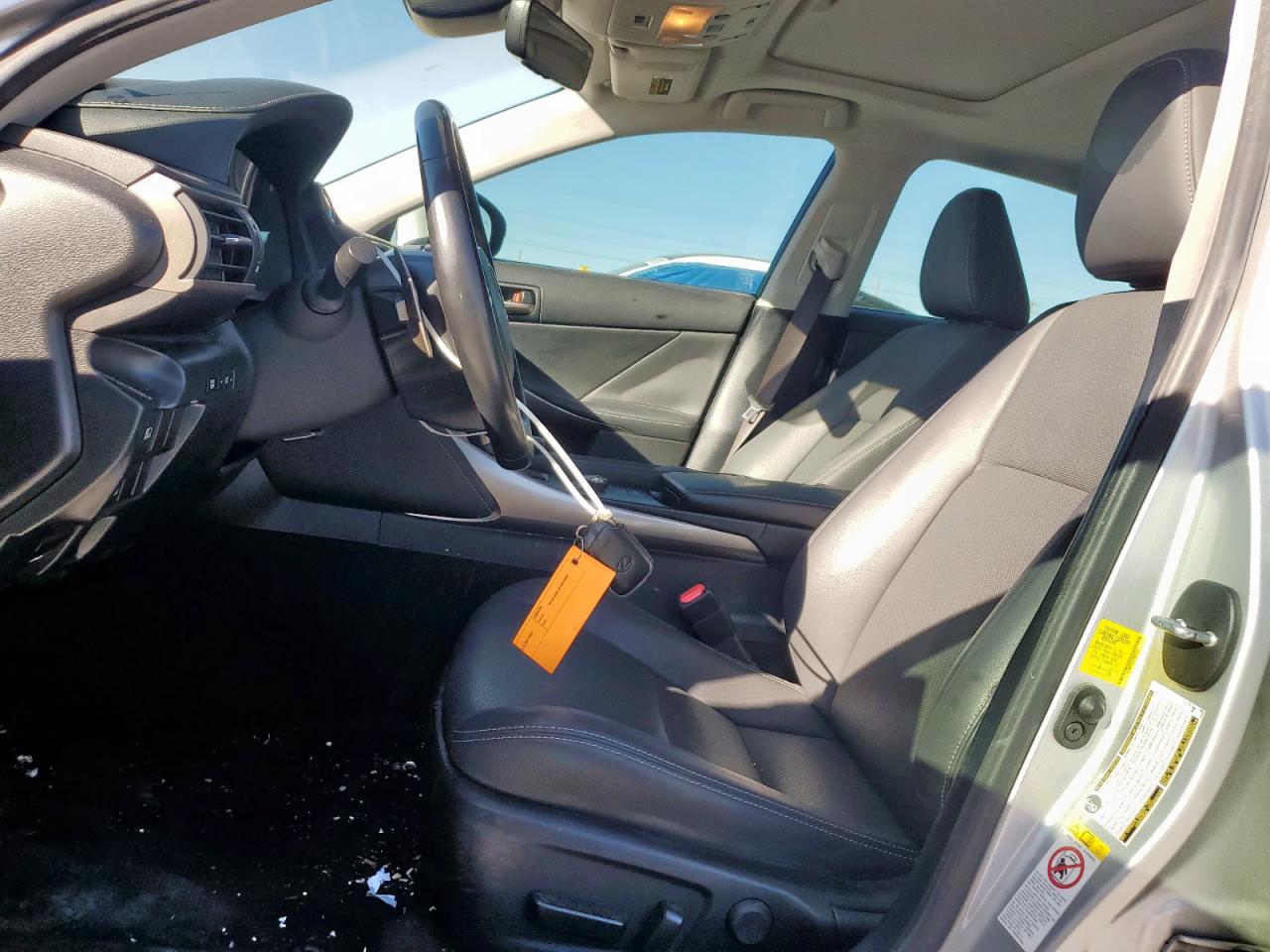 2019 Lexus Is 300 VIN: JTHBA1D22K5087573 Lot: 89908125