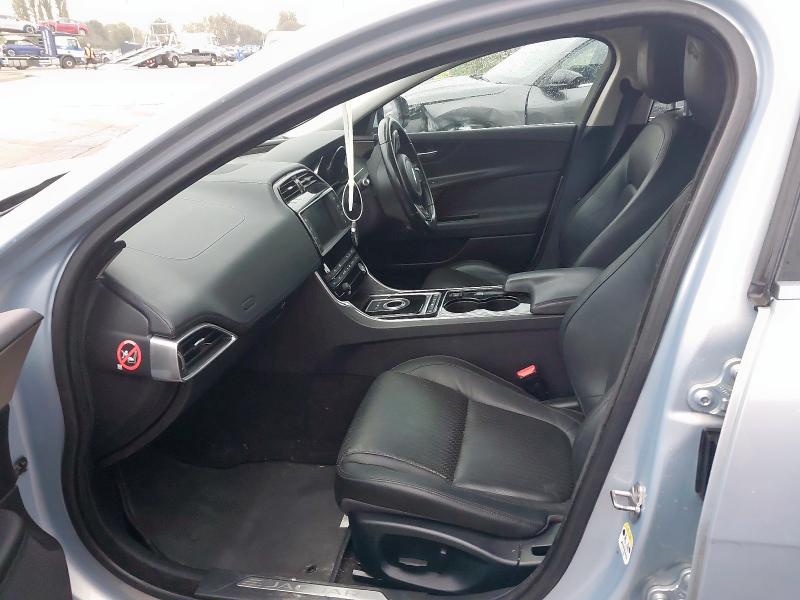 2015 JAGUAR XE PORTFOLIO D AUTO 2.0D PORTFOLIO 4DR AUTO