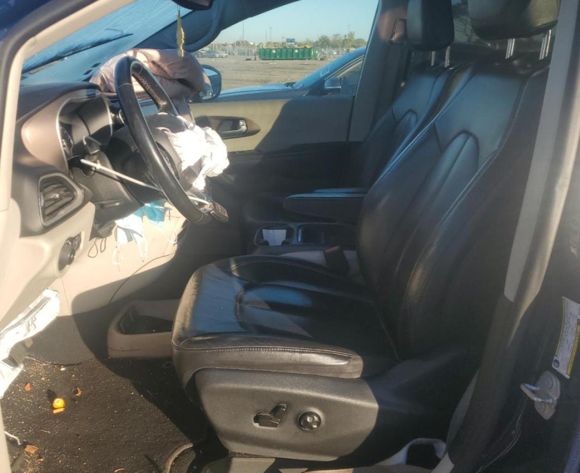 2019 Chrysler Pacifica Touring L VIN: 2C4RC1BG4KR549045 Lot: 84798575