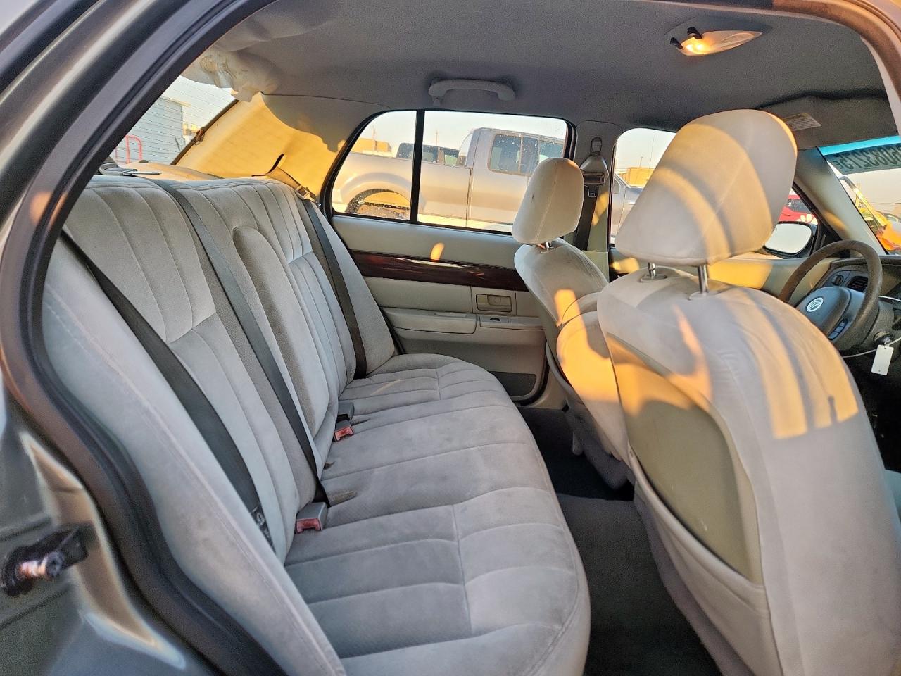 2003 Mercury Grand Marquis Gs VIN: 2MEFM74W03X636959 Lot: 86083275