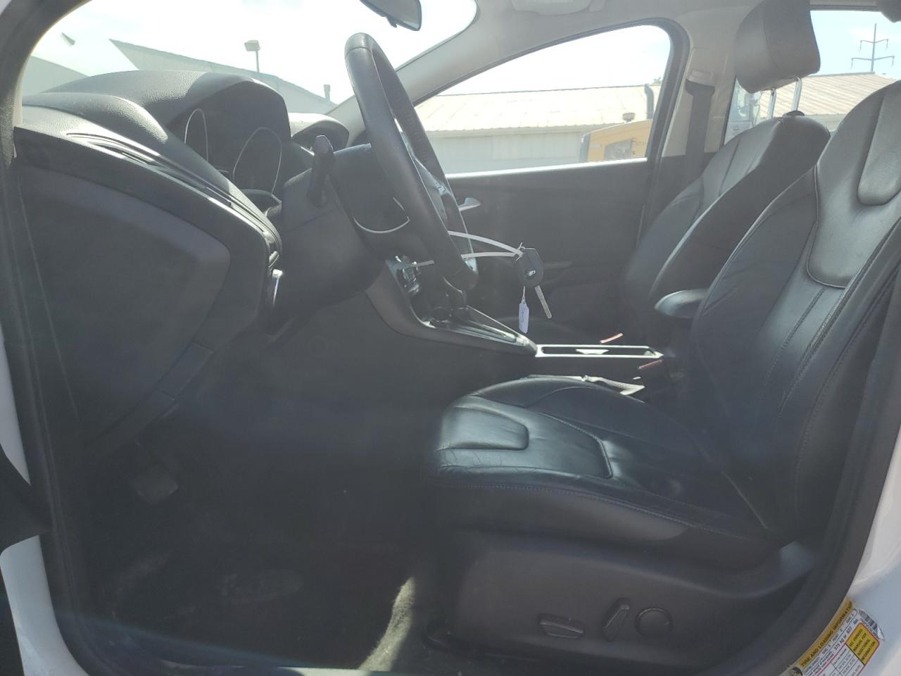 2016 Ford Focus Se VIN: 1FADP3F27GL386597 Lot: 84940595