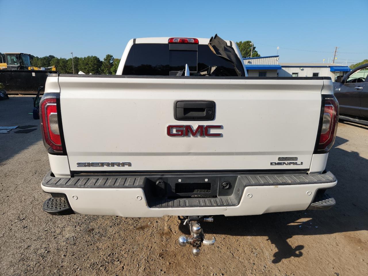 2018 GMC Sierra K1500 Denali VIN: 3GTU2PEJ2JG293788 Lot: 85859315