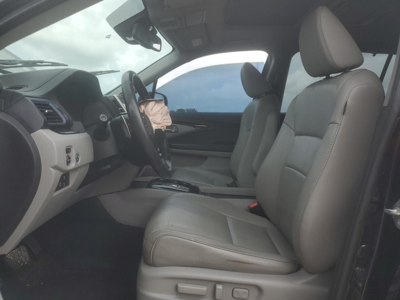 2017 Honda Pilot Touring VIN: 5FNYF6H96HB092090 Lot: 85154595