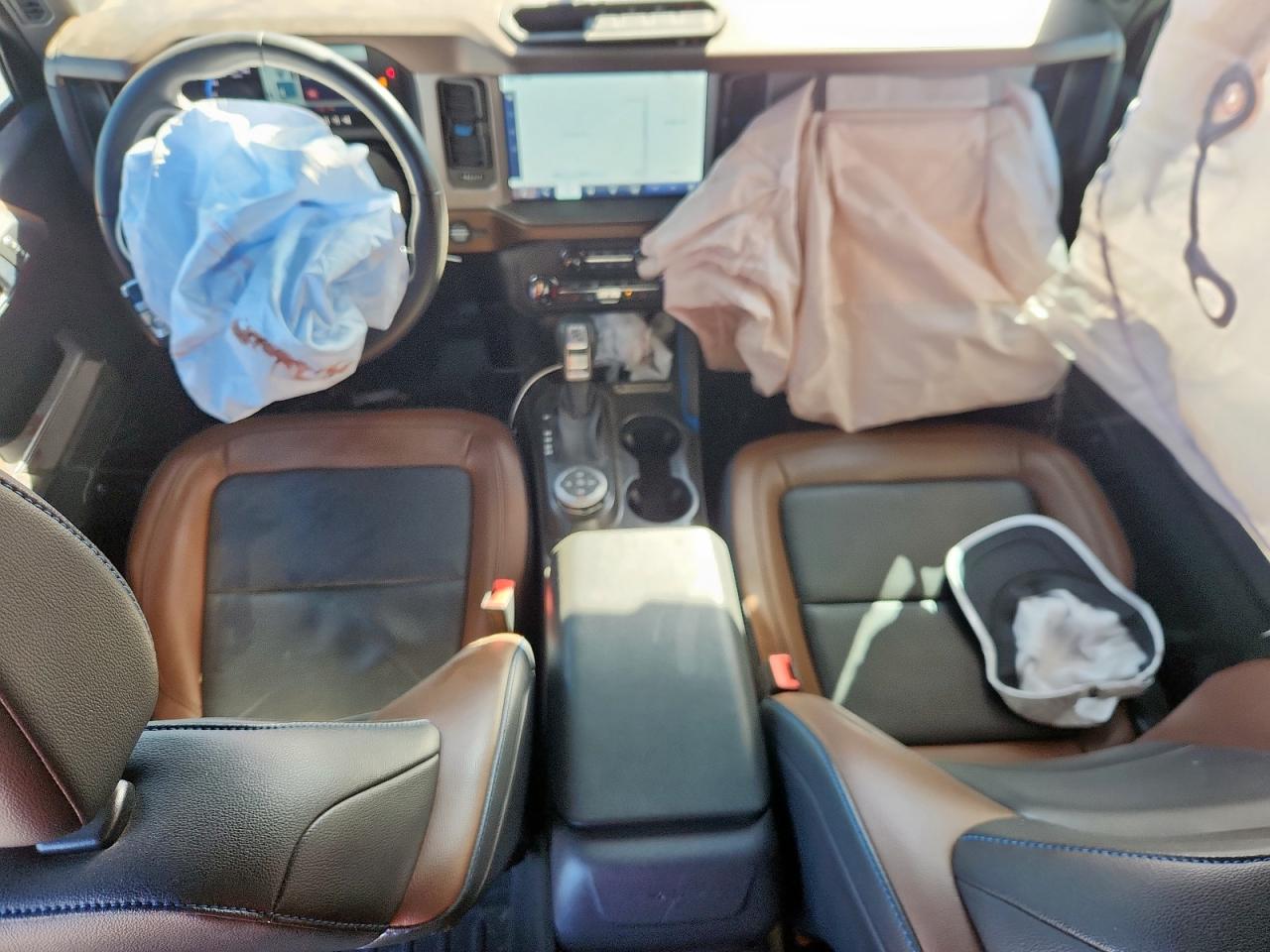 2022 Ford Bronco Base VIN: 1FMDE5DH3NLB79930 Lot: 90867085