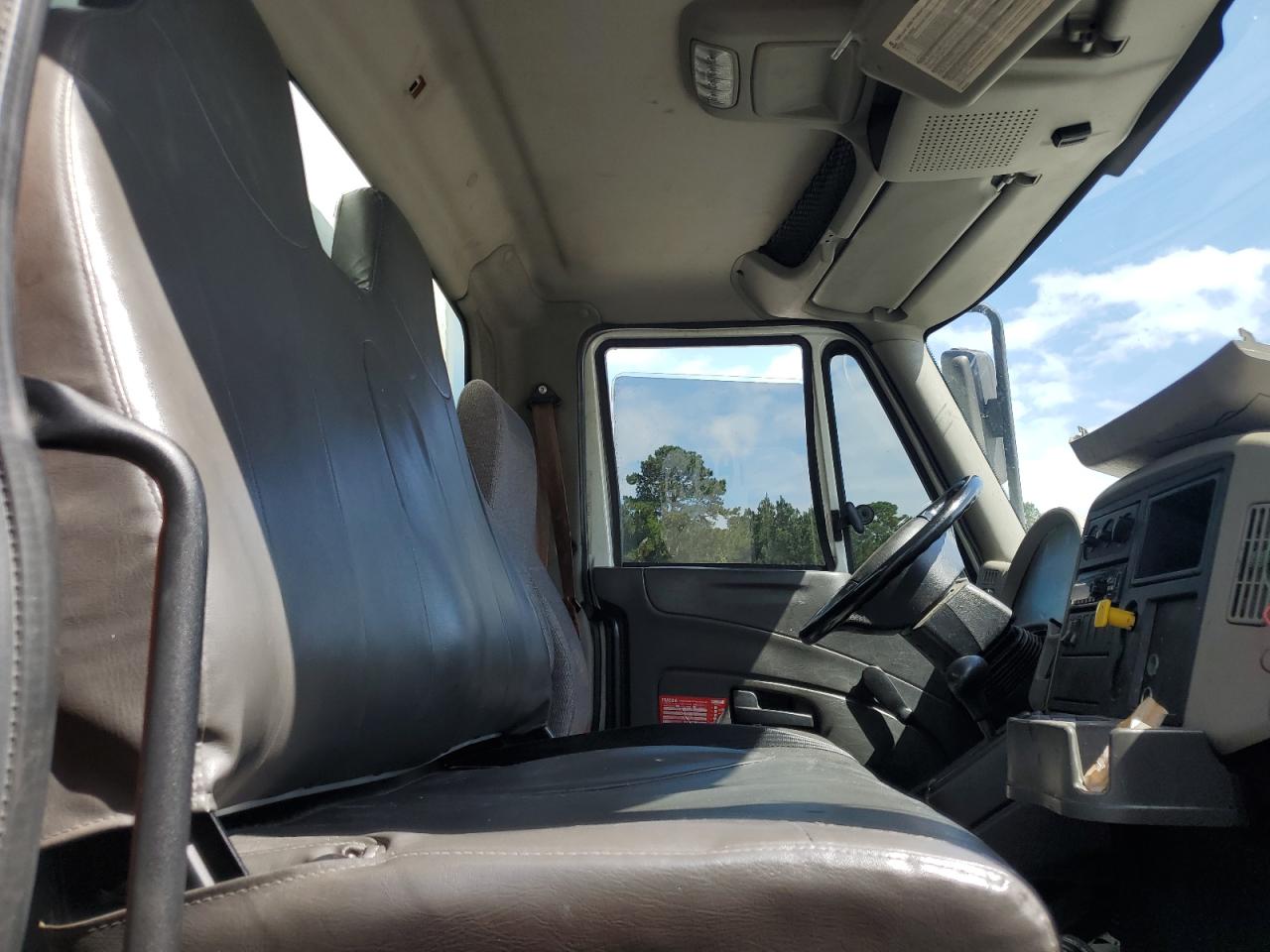 2017 International Ma025 Box Truck VIN: 1HTMMMML4HH146130 Lot: 84233515