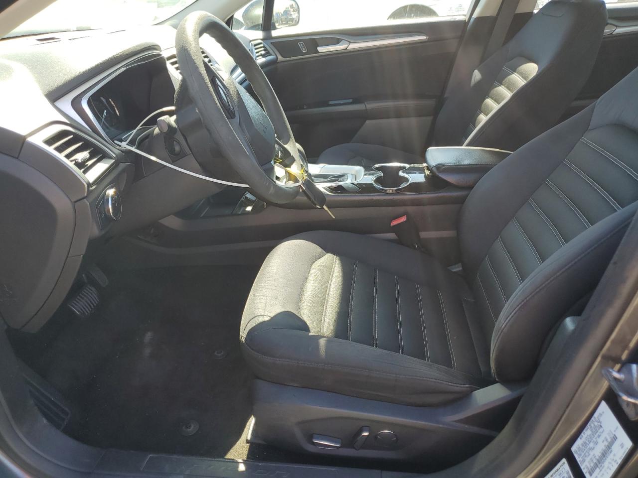 2015 Ford Fusion Se VIN: 3FA6P0HD4FR105667 Lot: 82305515