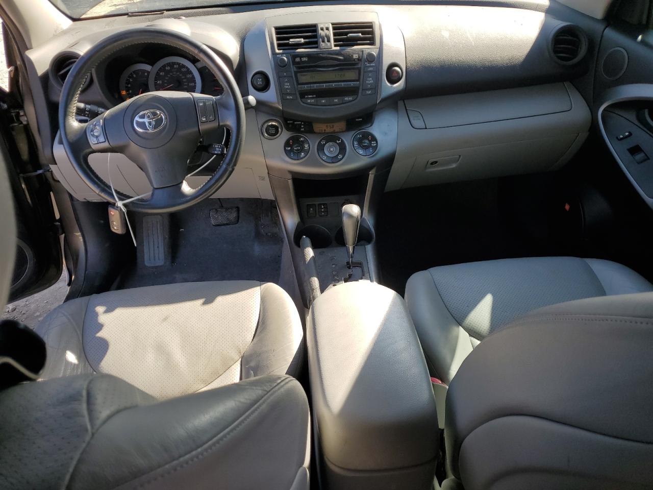 2010 Toyota Rav4 Limited VIN: JTMDK4DVXA5094028 Lot: 82275365