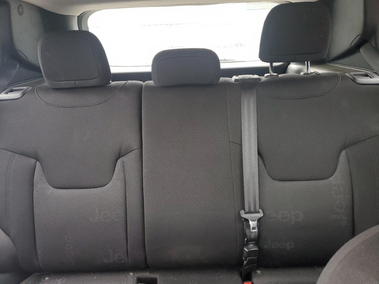 2016 Jeep Renegade Sport VIN: ZACCJAAT0GPE01092 Lot: 85385365