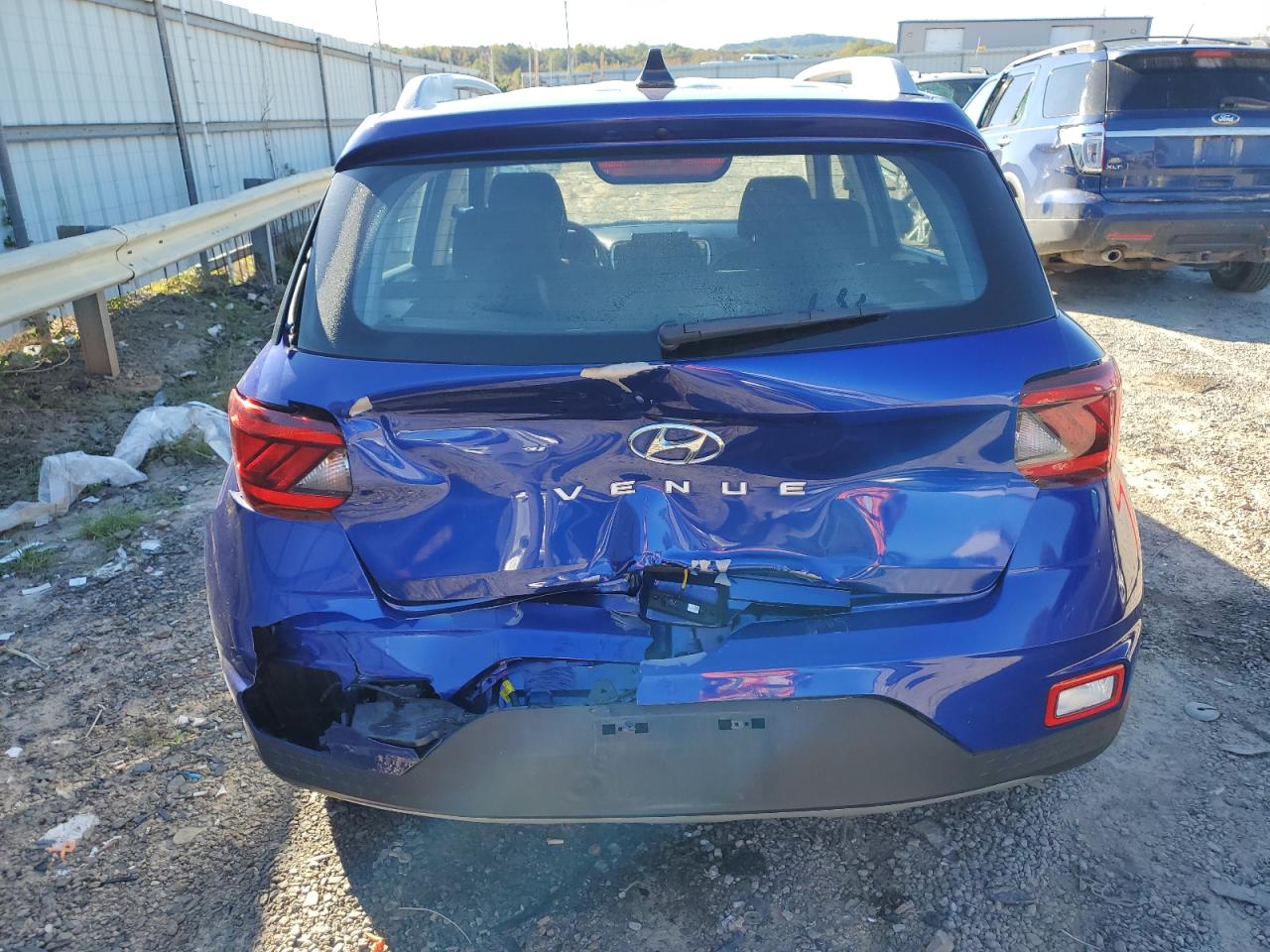 2020 Hyundai Venue Sel VIN: KMHRC8A32LU023052 Lot: 85861035