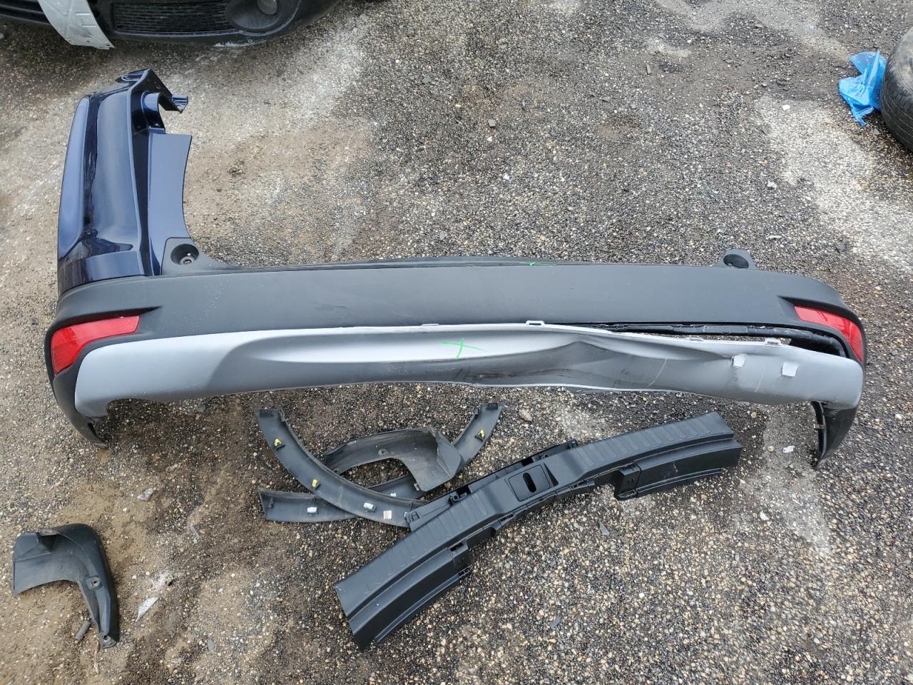 2018 Honda Cr-V Lx VIN: 2HKRW6H32JH217139 Lot: 86284325