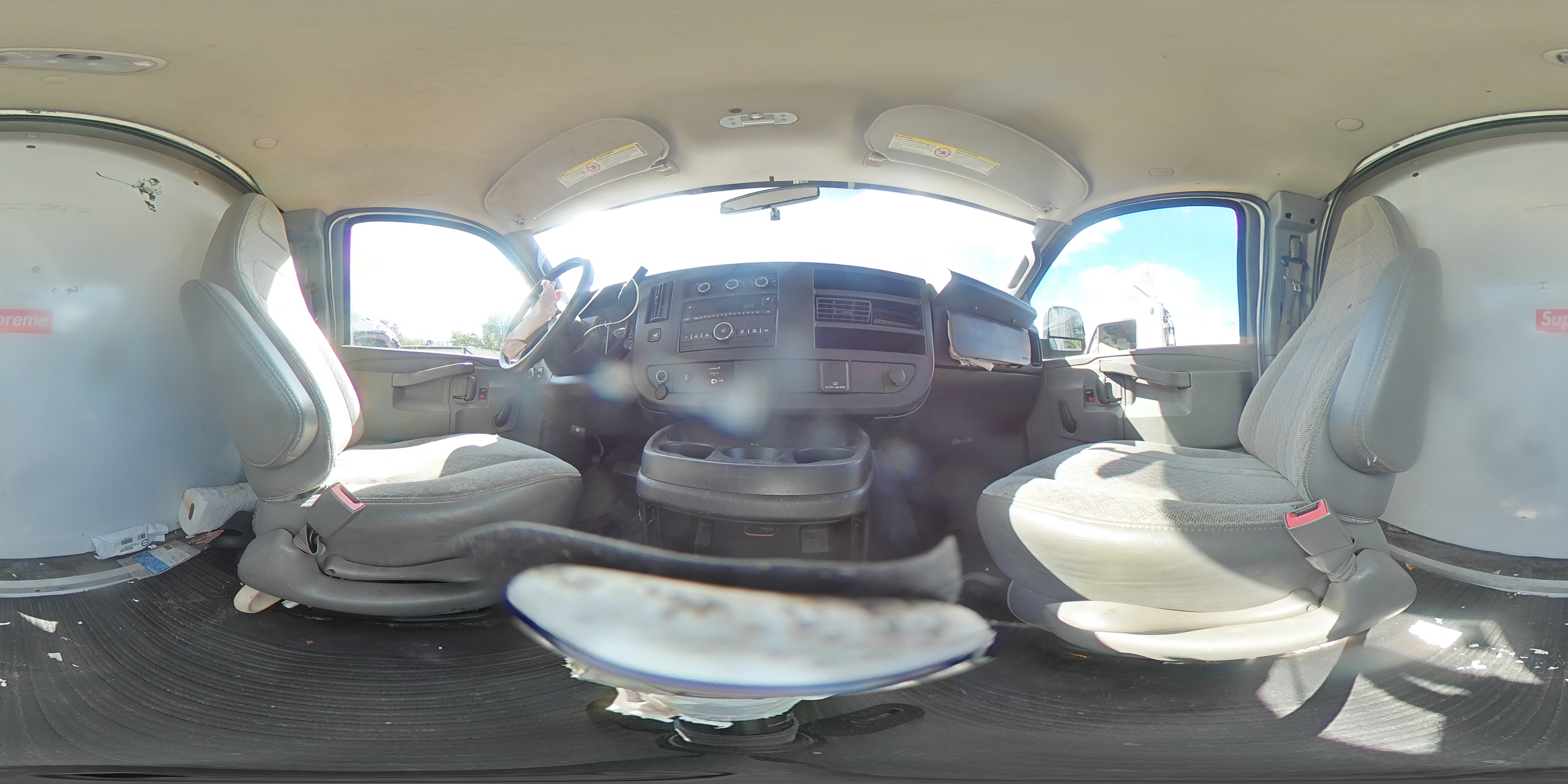 2017 Chevrolet Express G3500 VIN: 1GB0GRFGXH1116515 Lot: 82047565