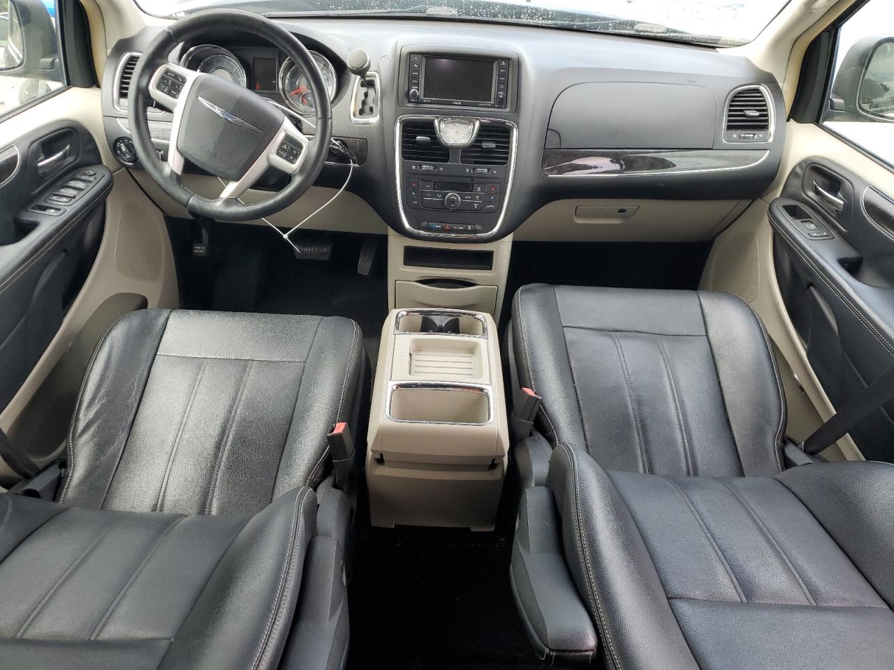 2016 Chrysler Town & Country Touring VIN: 2C4RC1BG1GR214834 Lot: 81988435