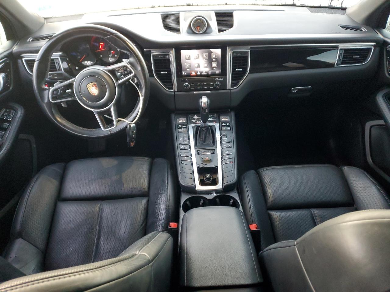 2017 Porsche Macan VIN: WP1AA2A56HLB83047 Lot: 90276565