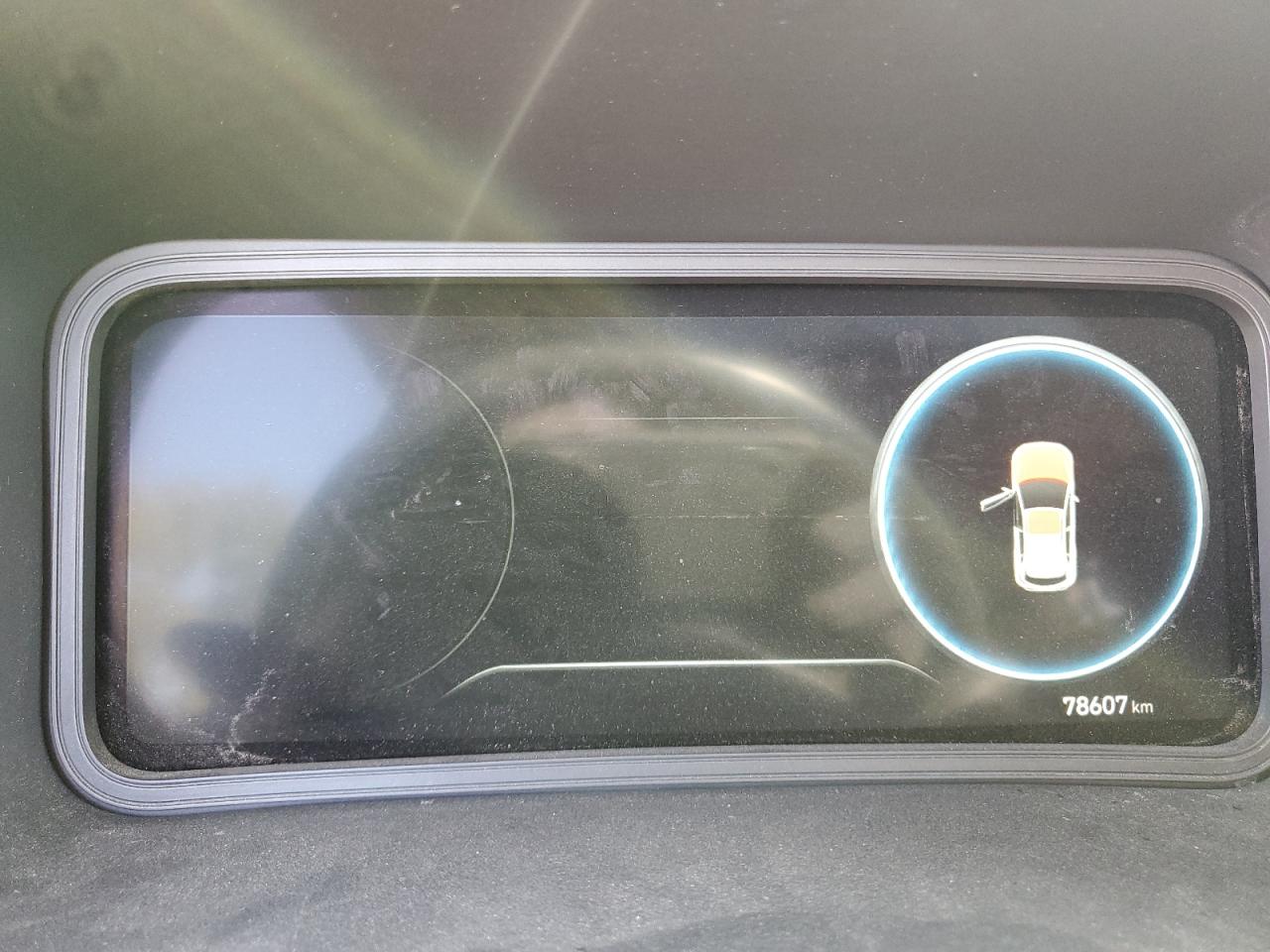 car-image car-image