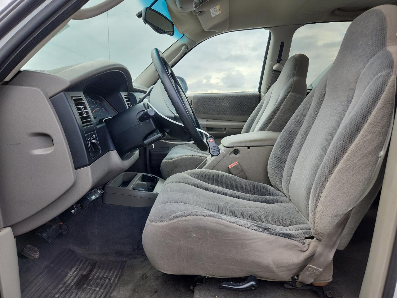 2004 Dodge Dakota Quad Sport VIN: 1D7HG38N94S687088 Lot: 82501805