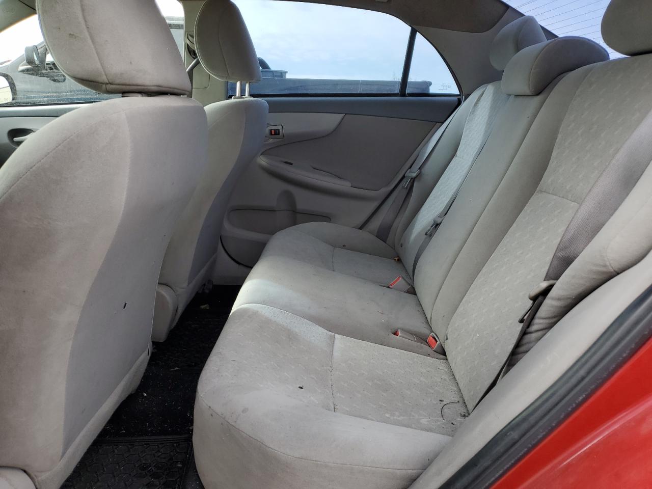 2010 Toyota Corolla Base VIN: 2T1BU4EE3AC262952 Lot: 85541045