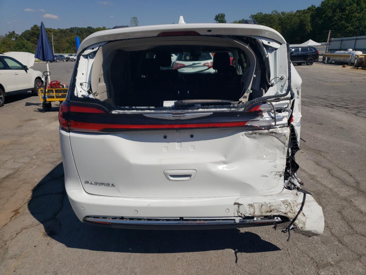 2022 Chrysler Pacifica Touring L VIN: 2C4RC1BGXNR134638 Lot: 85129805
