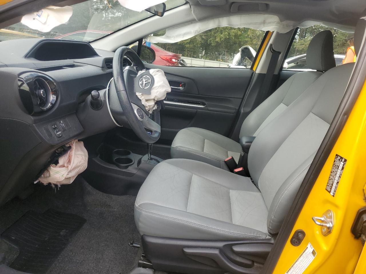 2015 Toyota Prius C VIN: JTDKDTB38F1107581 Lot: 86124655