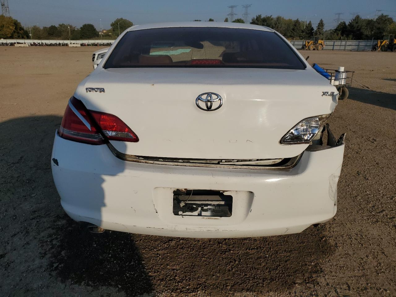 2005 Toyota Avalon Xl VIN: 4T1BK36B75U030931 Lot: 85083985