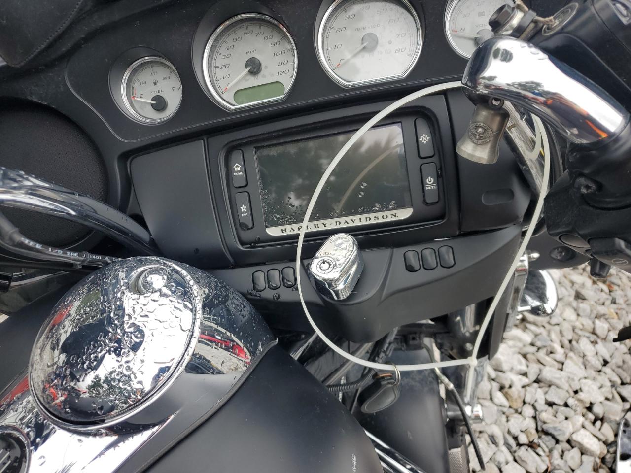 2017 Harley-Davidson Flhxs Street Glide Special VIN: 1HD1KRC17HB668187 Lot: 85721185