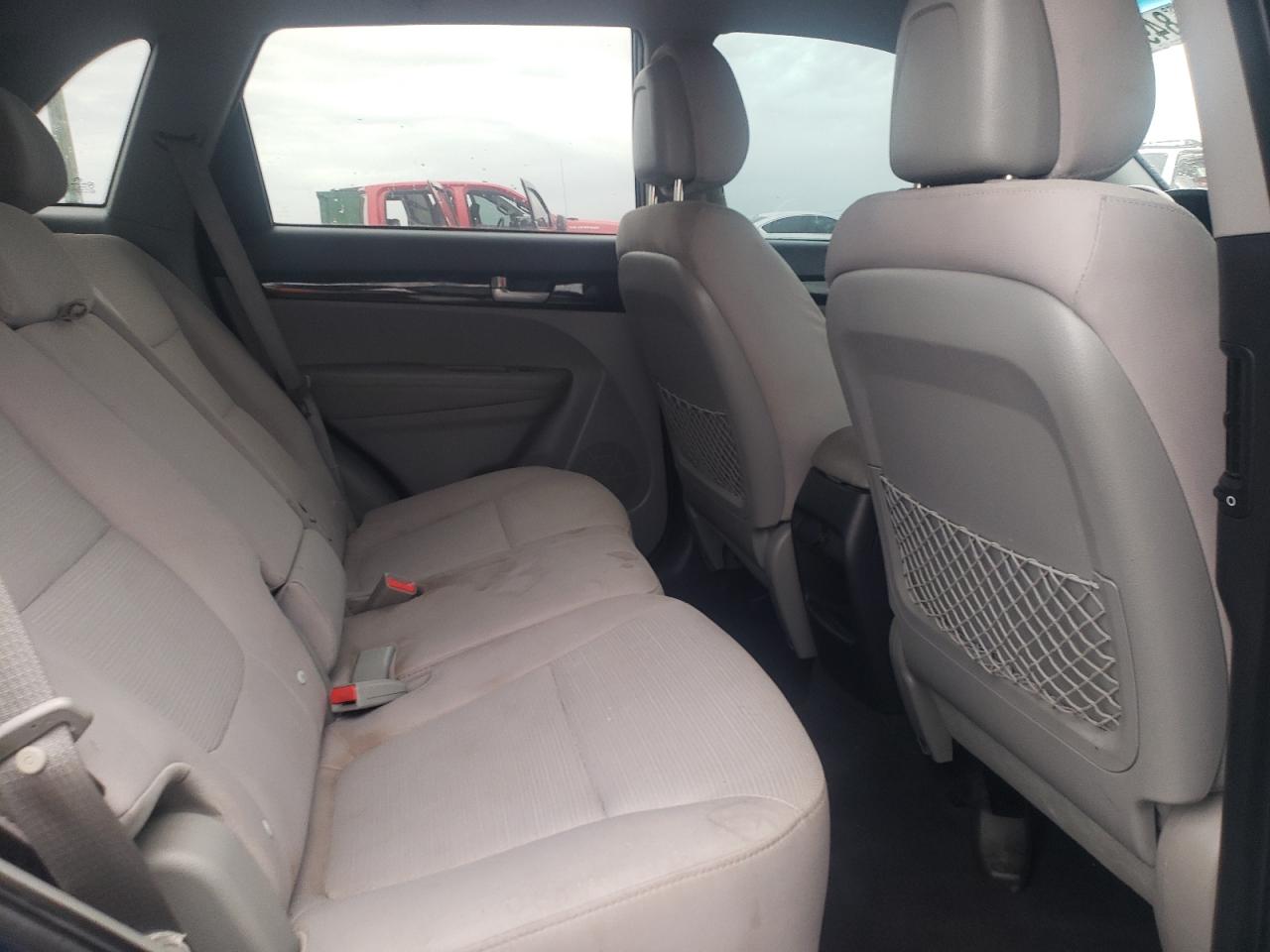 2014 Kia Sorento Lx VIN: 5XYKT3A69EG537410 Lot: 84944045