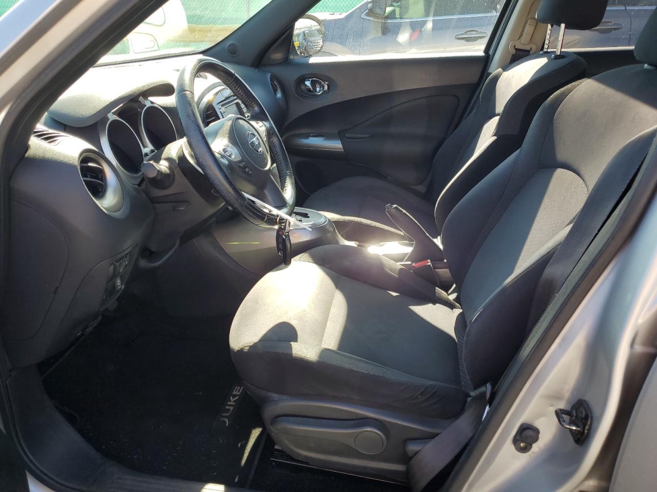 2013 Nissan Juke S VIN: JN8AF5MV1DT210654 Lot: 82569495
