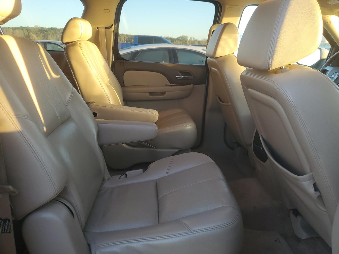 2007 GMC Yukon Xl K1500 VIN: 1GKFK16367J209604 Lot: 89689825