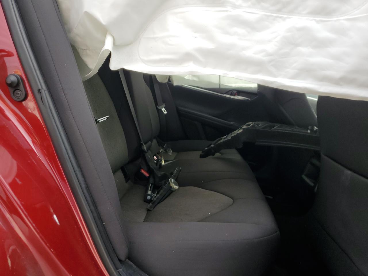 2021 Toyota Camry Le VIN: 4T1C11AK3MU575591 Lot: 85592305