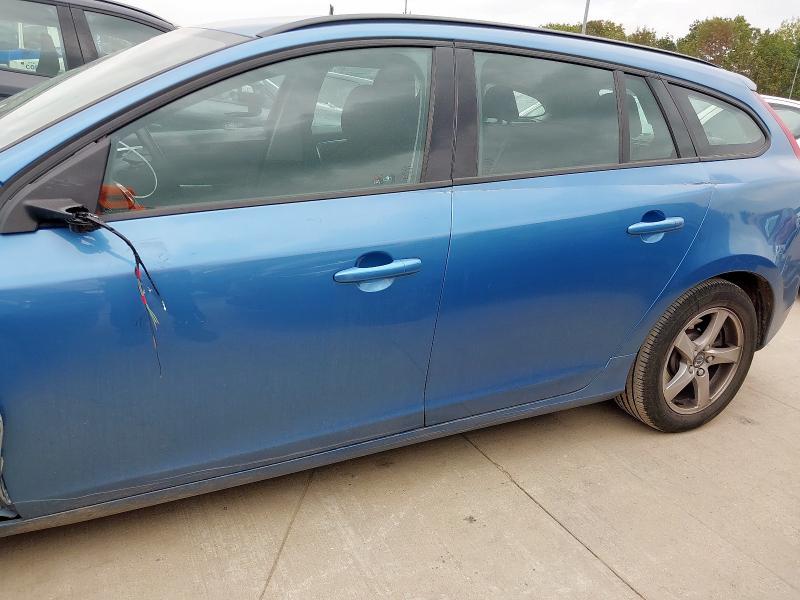 2016 VOLVO V60 T3 [152] BUSINESS EDITION 5DR GEARTRONIC
