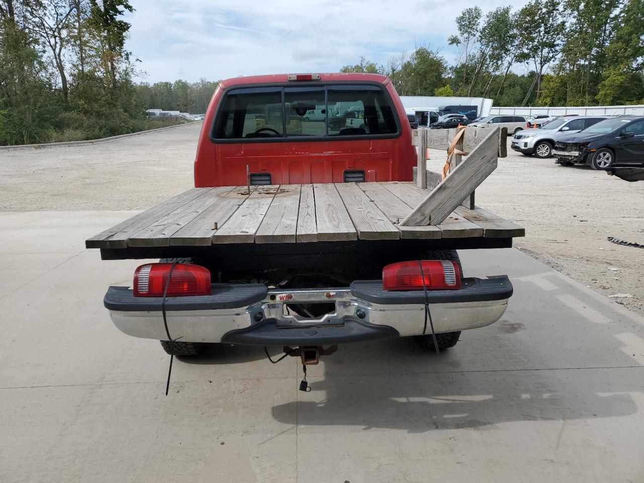 2002 Ford F250 Super Duty VIN: 1FTNX21L22EA18396 Lot: 84073365